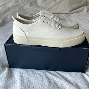 NWT and Box Everlane Forever Sneaker. Women’s sz 7.5